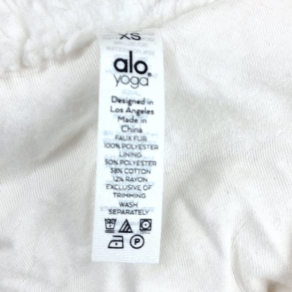 Alo Yoga Ivory Foxy Deep Pile Sherpa Full Zip Jacket - Picture 5 of 5